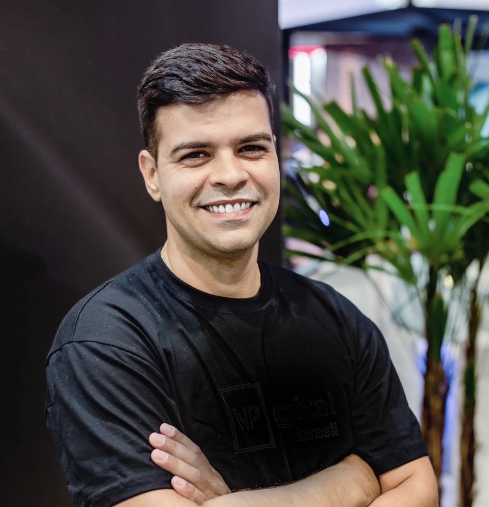 Hugo Coelho — Consultor AI & Dev Web Senior